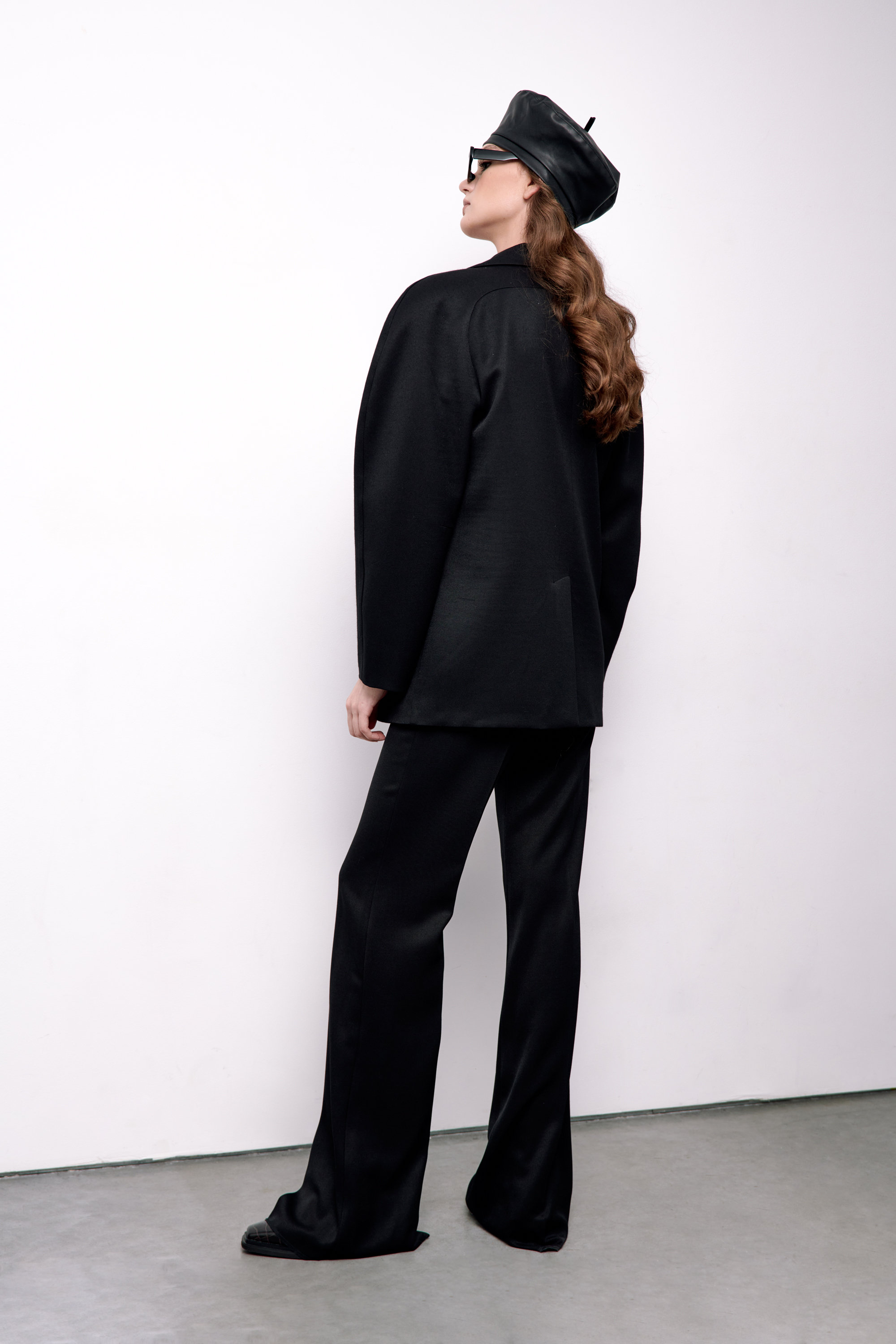 A1982/4, A2040/9, A1982/6